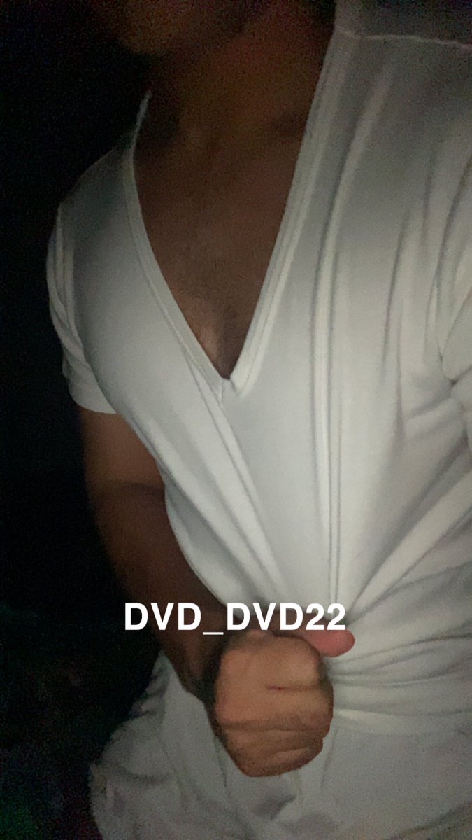 DVD_DVD22's tweet photo. اهه https://t.co/ZtoZnJ9crV