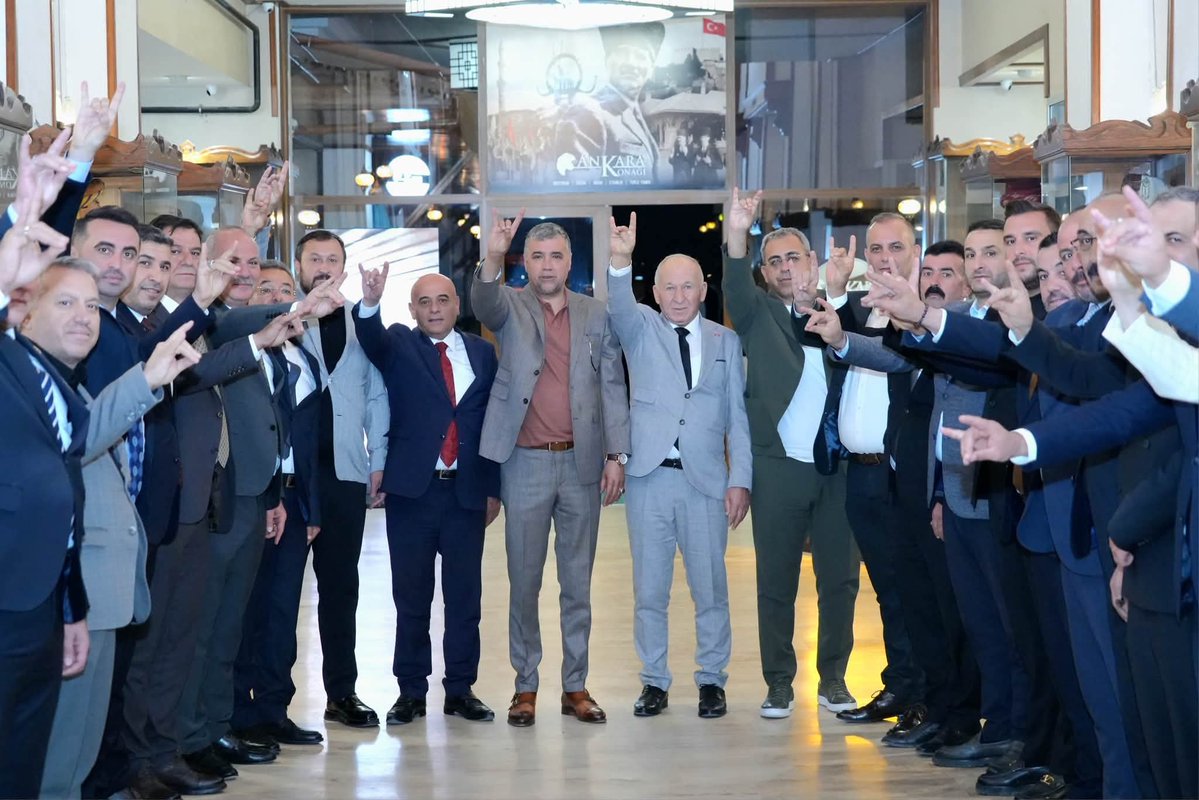 mhpgolbasi's tweet photo. İl Başkanımız Sn. Alparslan Doğan, İlçe Başkanlarımız ile istişare toplantısı gerçekleştirdi.

Bilge Liderimiz, Genel Başkanımız Sn. Devlet Bahçeli Beyefendi’nin emrinde durmadan, yorulmadan çalışmaya devam edeceğiz. https://t.co/qPCp7Ccbk4