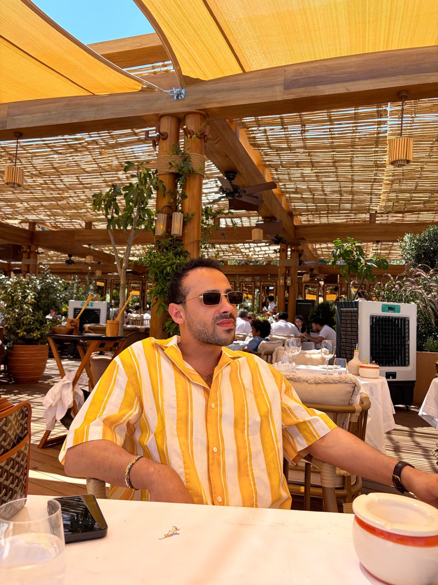 samuelgul's tweet photo. ⛱️ https://t.co/uoUi4pR1fB