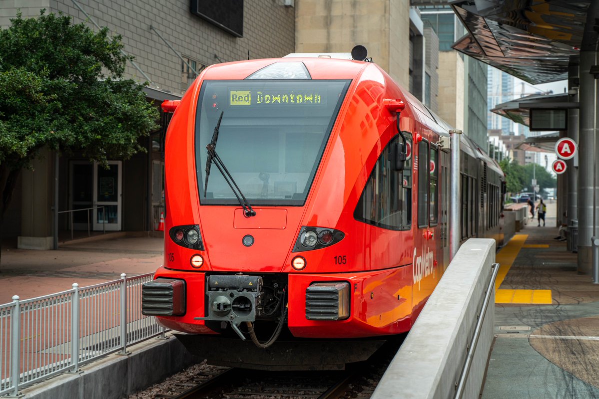 CapMetro tweet media