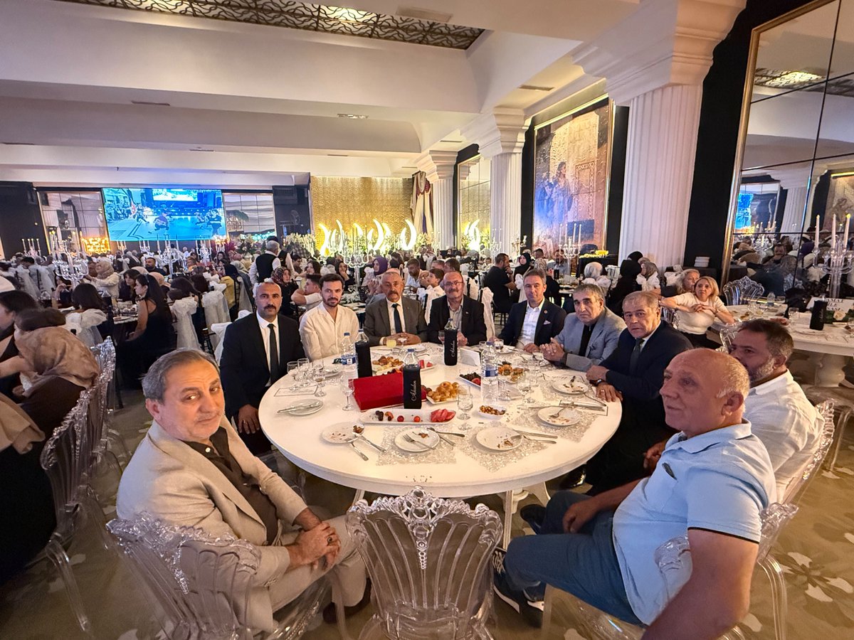mhpgolbasi's tweet photo. Yönetim Kurulu Üyelerimiz, Türe ve Beyhan ailelerinin kıymetli evlatları Nisa ve Hüseyin çiftinin düğün merasimine katılım sağladılar.

Çiftimize bir ömür mutluluklar dileriz. https://t.co/gNcoj7zdZw