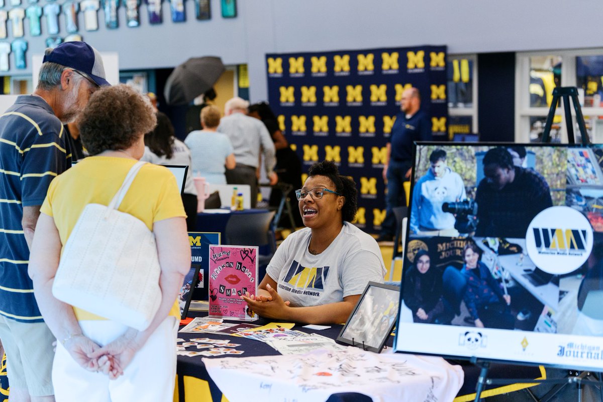 UM_Dearborn's tweet photo. A huge thank-you to all the Wolverines who came out for our Alumni and Family Picnic last weekend! Your continued connection to UM-Dearborn means the world to us. 💙💛 

Whether you’re a recent grad or a longtime alum, you’re always part of the UM-Dearborn family. https://t.co/D0dBVKoXHR