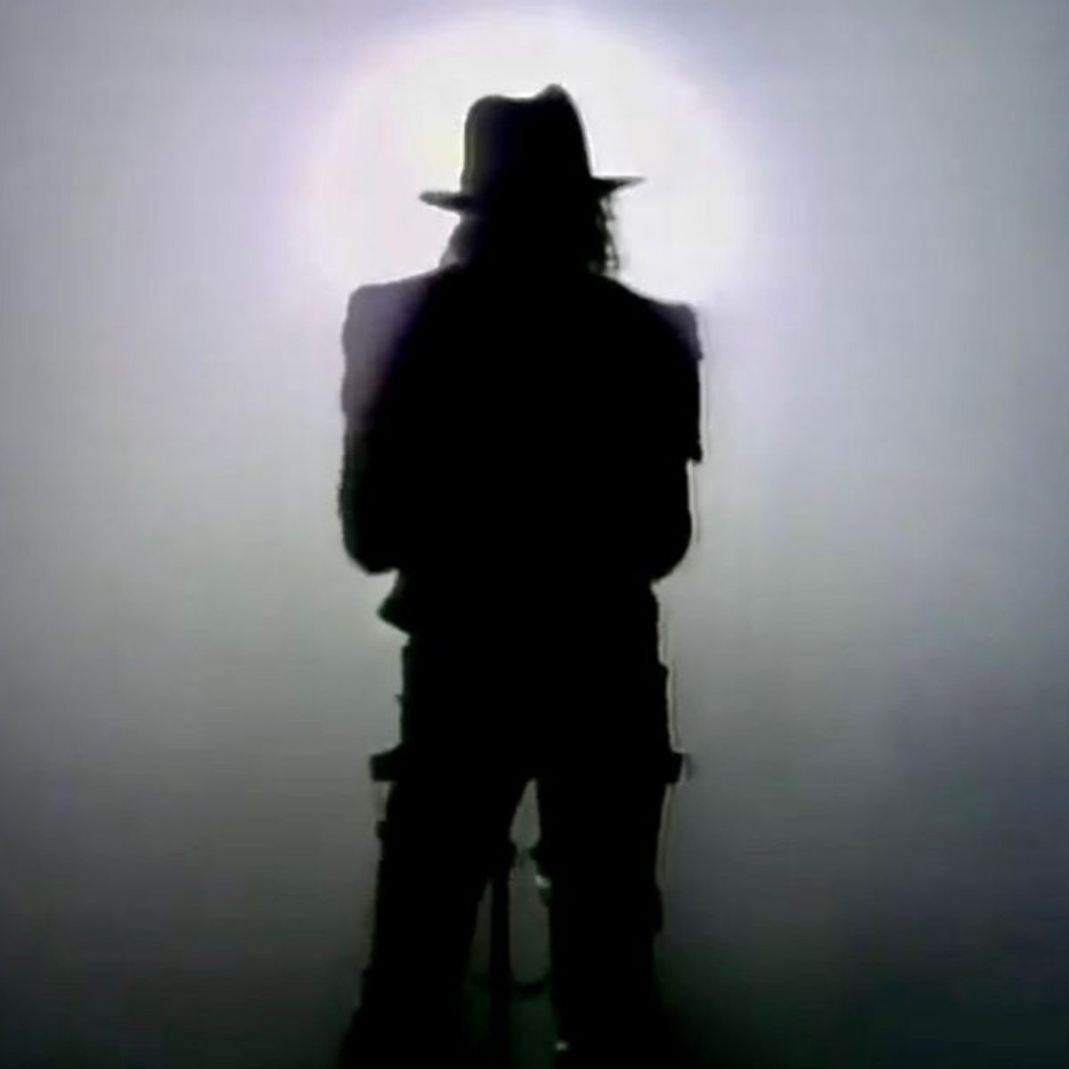 xsc4pes's tweet photo. michaels silhouette >>> https://t.co/mNXJCmjqkt
