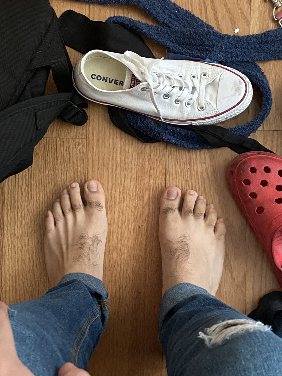 bearcdmx_'s tweet photo. Háganme un masajito! 😩😩
.
.
.
.
.
.
.
.
.

#pies #gayfeet #hairyman #beargay #hombrespeludos #pelos #piesgay https://t.co/3nVl0VoviD
