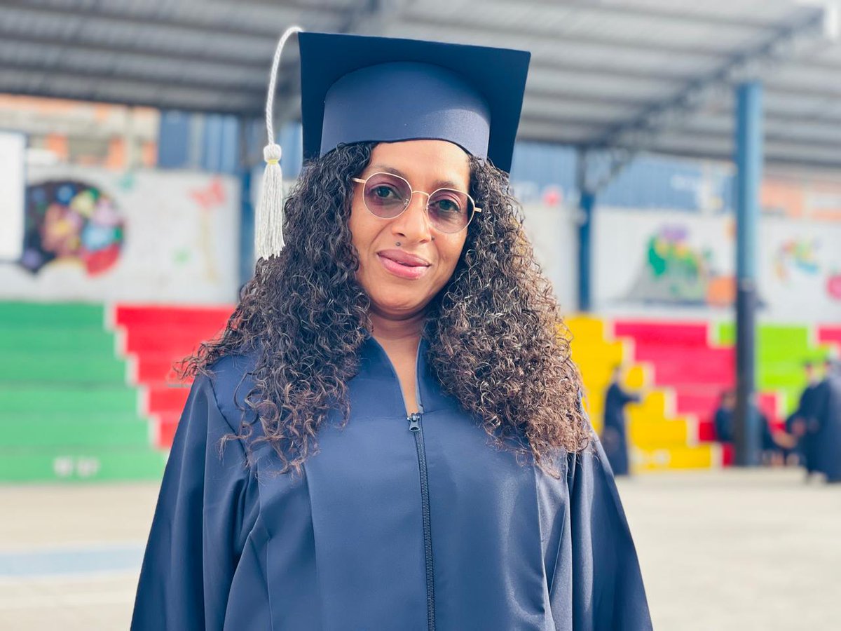 EducacionZ9_Ec's tweet photo. 🎓✨ 59 nuevos #Graduados2026 de la Unidad Educativa Andrés Bello culminaron una etapa marcada por el esfuerzo, la dedicación y la perseverancia. Un día de alegría que celebra el inicio de nuevos retos y oportunidades para construir su futuro. 📚👏🎉 https://t.co/EVWWL9pykb