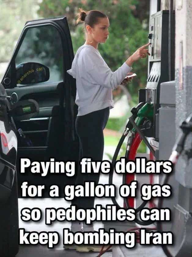 MemesOfCars's tweet photo. https://t.co/qY1A6Zuqip