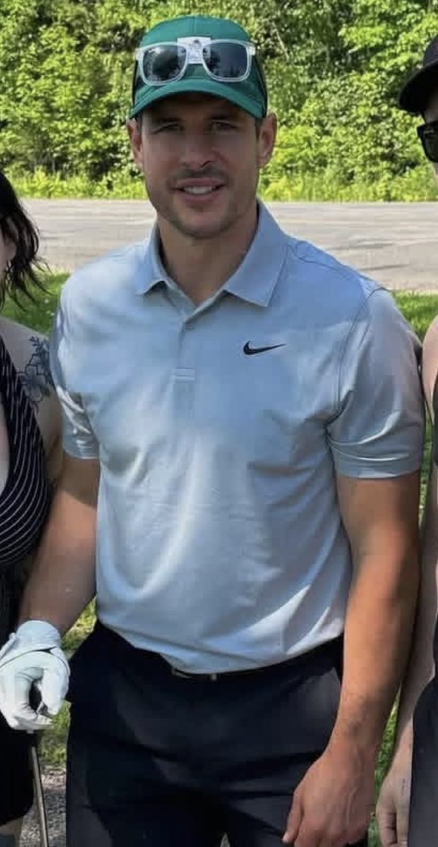 wanderrlust's tweet photo. Sidney Crosby sign of life! (golfing this past weekend) https://t.co/uoPV0ub2M8