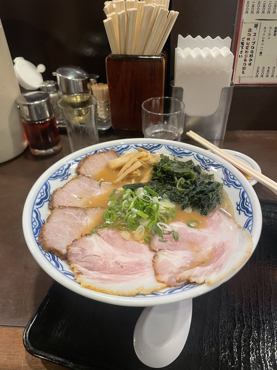 ImGood_Blue's tweet photo. 赤のれんなう🍜
Kennyこの後、築地の寿司行くぞって言ってるw https://t.co/H7Q5pKo5MI