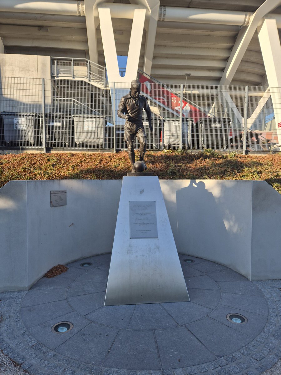 MacJansen72's tweet photo. Speciaal voor @Riemenserik  even langs het Stade Auguste-Delaune in Reims gegaan! https://t.co/aniphS5dZD