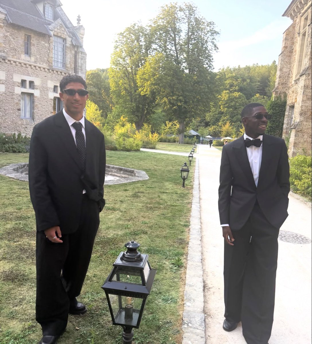 lélé ❤️💙 tweet media