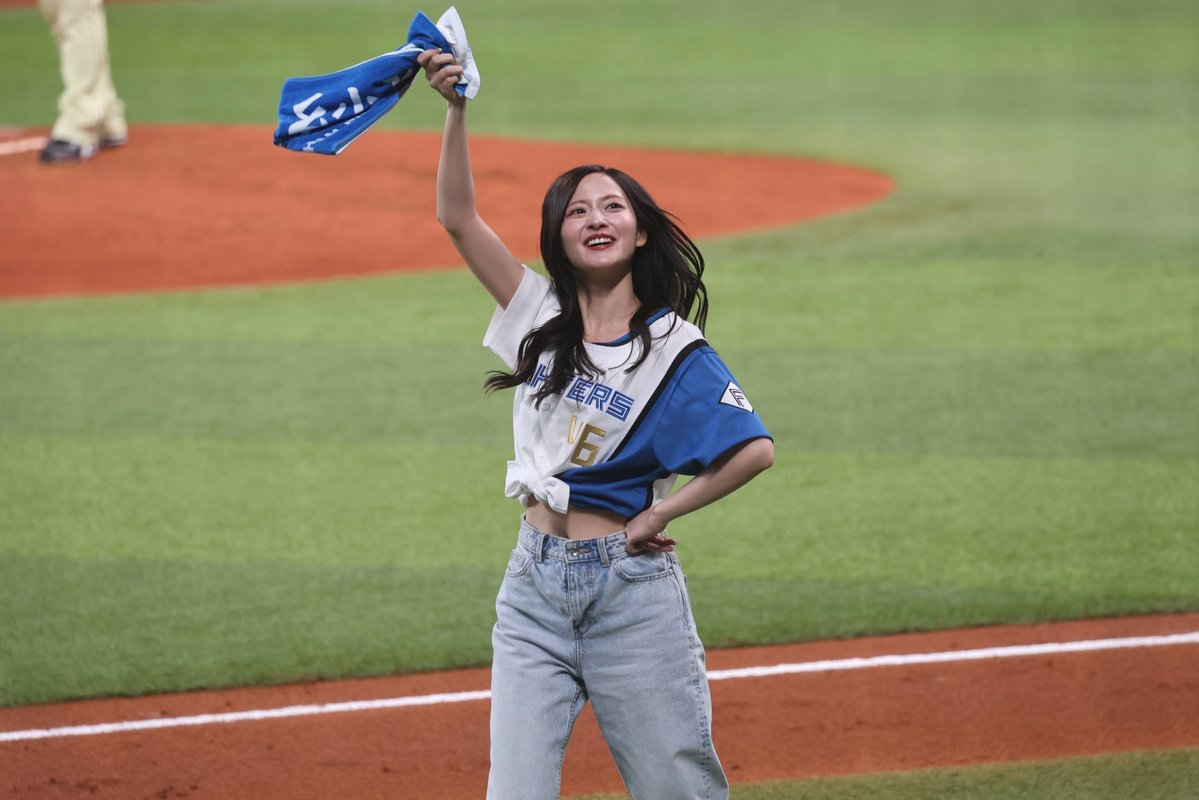 silkdarvish's tweet photo. 日本ハムファイターズ vs オリックス
エスコンフィールドHOKKAIDO
2026.07.02

チアパフォーマンス (瀬戸口心月さん)
スイングタイム

#乃木坂野球部 #乃木坂46
#瀬戸口心月 #柴田柚菜 #金川紗耶
#ファイターズ #lovefighters
#エスコンフィールド #野球観戦 #試合観戦 https://t.co/sgUYyzGygQ