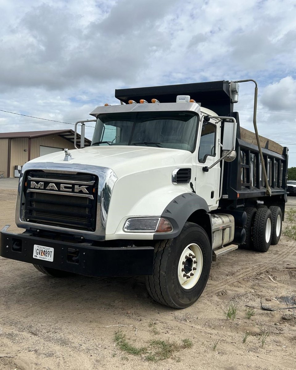 auctiontime's tweet photo. 𝐃𝐔𝐌𝐏 𝐓𝐑𝐔𝐂𝐊 𝐀𝐔𝐂𝐓𝐈𝐎𝐍!!

🤝 Fleetbid, LLC
👏 8 very nice late-model dump trucks
🗓️ Sale Ends: July 29th
🔗 https://t.co/VrTmpjwOGL

#AuctionTime #DumpTruckAuction #UpcomingAuction https://t.co/Yxuba5Aw2c