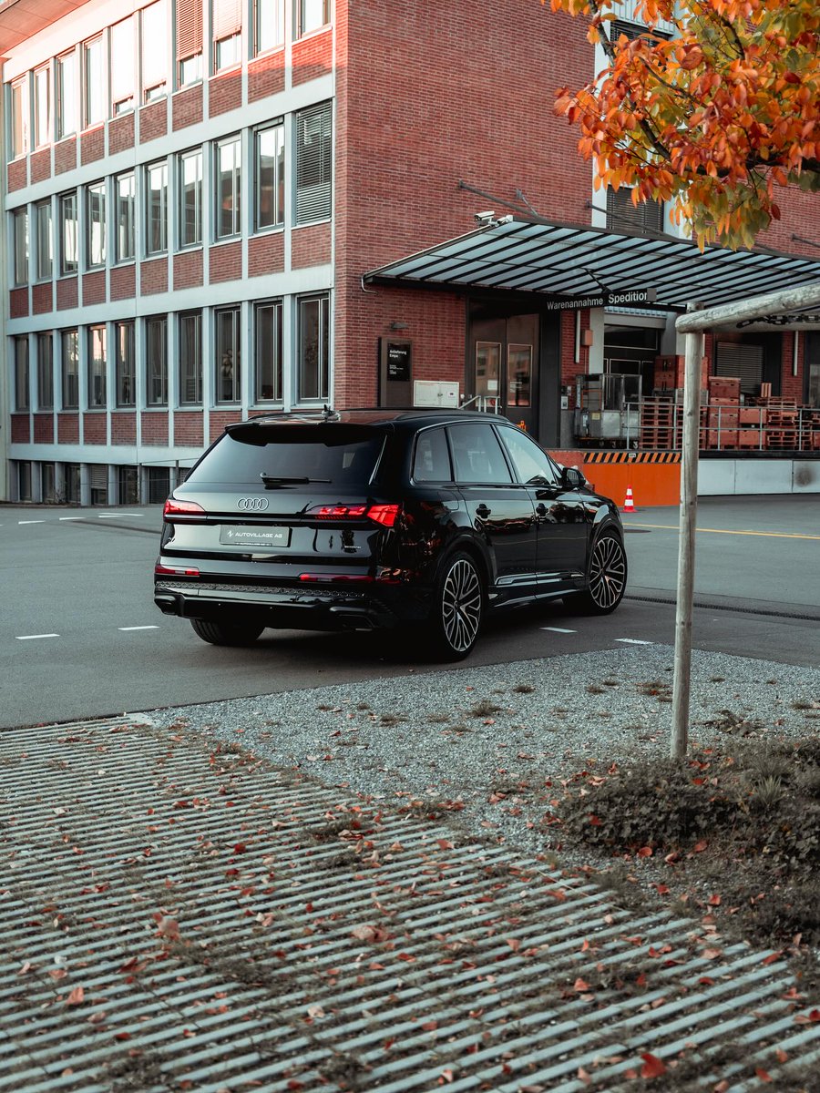 RPMvisualss's tweet photo. Audi Q7 https://t.co/ohXON75ySw