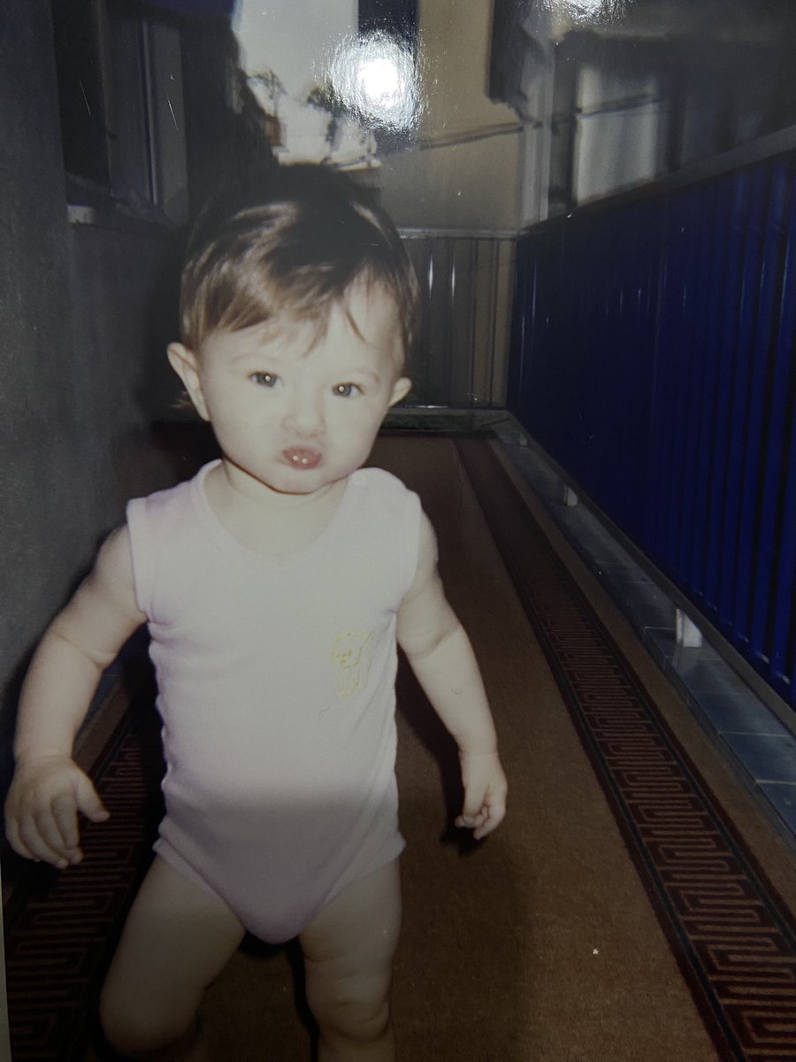 sanemmmdgny's tweet photo. mini me vs me https://t.co/zohjdOBPRJ