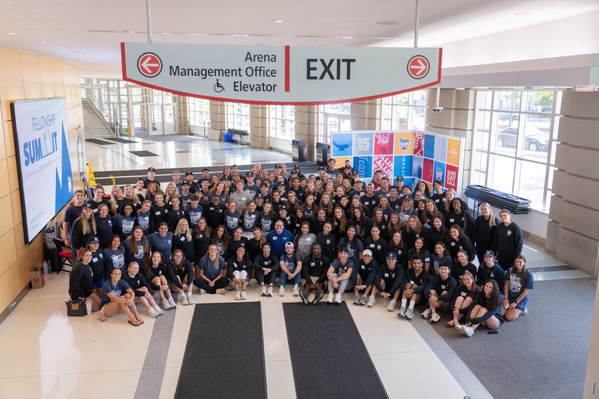 DukeSWIMDIVE's tweet photo. Our very own Ella Passe, alongside Caroline Doyle (@dukewlax), spent the weekend in Boston at the Team Impact Fellowship Summit! 

They joined over 150 student-athletes nationwide to collaborate with coaches, NCAA leaders and @goteamimpact families. 

From learning how these matches transform the lives of kids to seeing the impact it has on student-athletes, we couldn’t be prouder to have Ella representing @dukeswimdive!