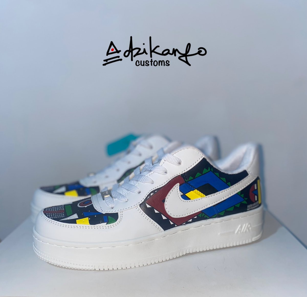 OfficialAkwesi's tweet photo. New customization I made for a client. https://t.co/eFP6tQpcZr