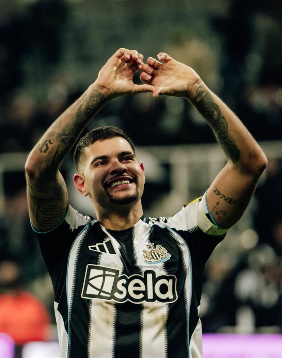 KrrishFT's tweet photo. 🚨 | BREAKING : BRUNO GUIMARÃES 🇧🇷

Understand Newcastle United have rejected new approaches from Arsenal FC for Bruno Guimarães in the last 24 hours! 🇧🇷🚨🔴#AFC

Newcastle United are prepared to sell Bruno Guimarães this summer, but only if a package in the region of £85m-£90m is presented. The latest £75m offer is not considered sufficient. 💰❌

Arsenal are ready to hold fresh direct talks with Newcastle United again this week as they look to reach an agreement and complete the signing of Bruno Guimarães as soon as possible. 🤝🏻⏳️

There is already a TOTAL AGREEMENT on PERSONAL TERMS, with Bruno Guimarães set to sign a long-term contract until June 2030 plus an option to extend for a further season. 📝✅️

The deal now depends entirely on an agreement between both clubs, with Arsenal expected to continue pushing in the coming days. 👀💣

Important days ahead. 🚨⏳️
