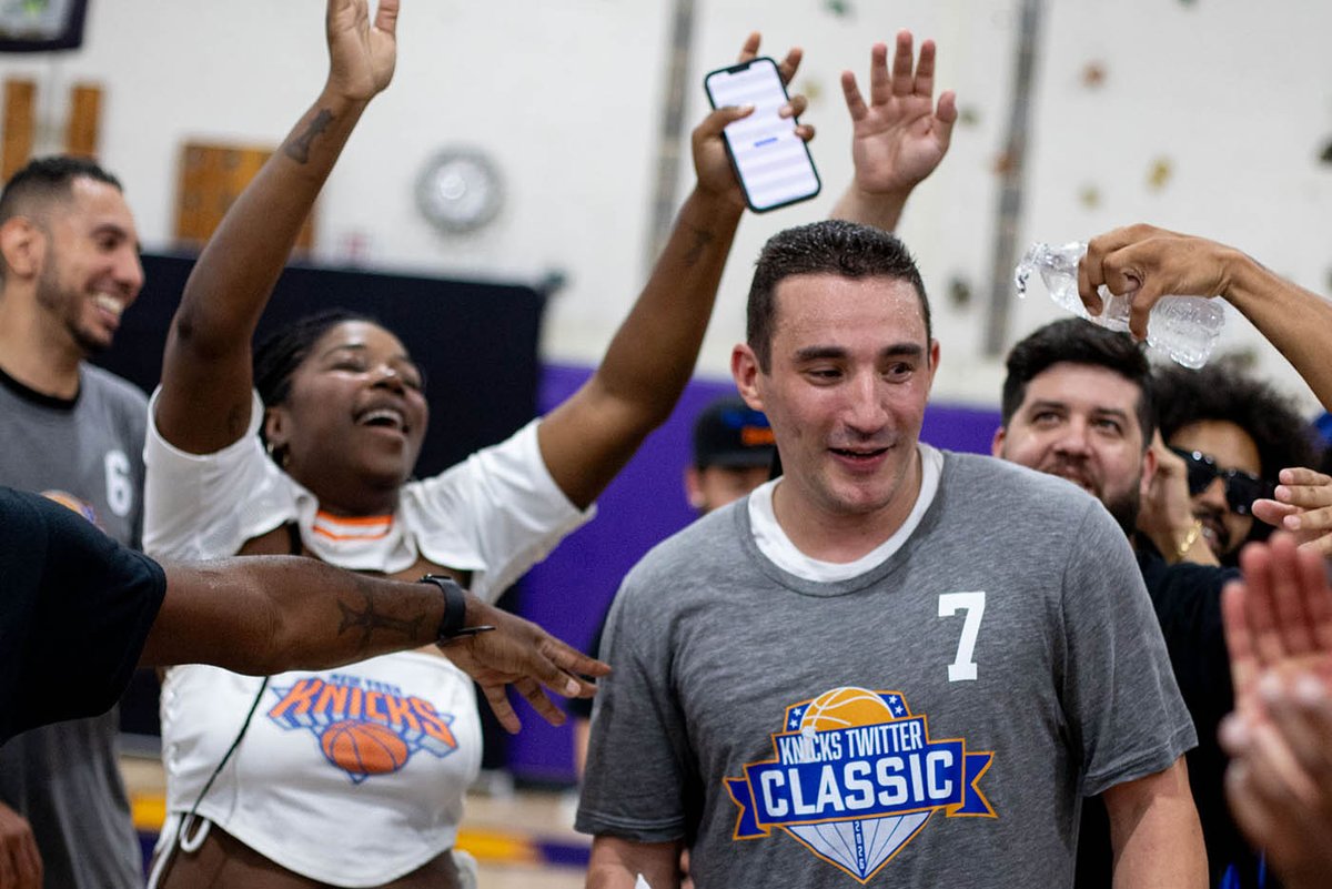 stompingcreativ's tweet photo. Here are photos from the KT Classic 26!

Galleries are here: https://t.co/dALjF83AcP

#knickstwitter #knicks #alwaysknicks #newyorkforever https://t.co/2djbP3X2B2