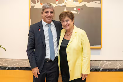 arilijalad's tweet photo. Siempre Caputo. https://t.co/3URc7M7lhU