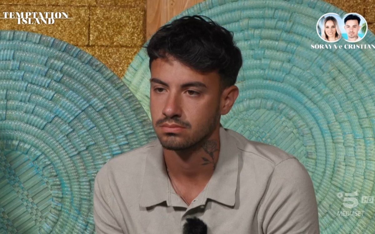 Giuli95G's tweet photo. Lo ha umiliato in tutti i mondi in cui una persona può essere umiliata 
#temptationisland https://t.co/mFD0g4NYoy