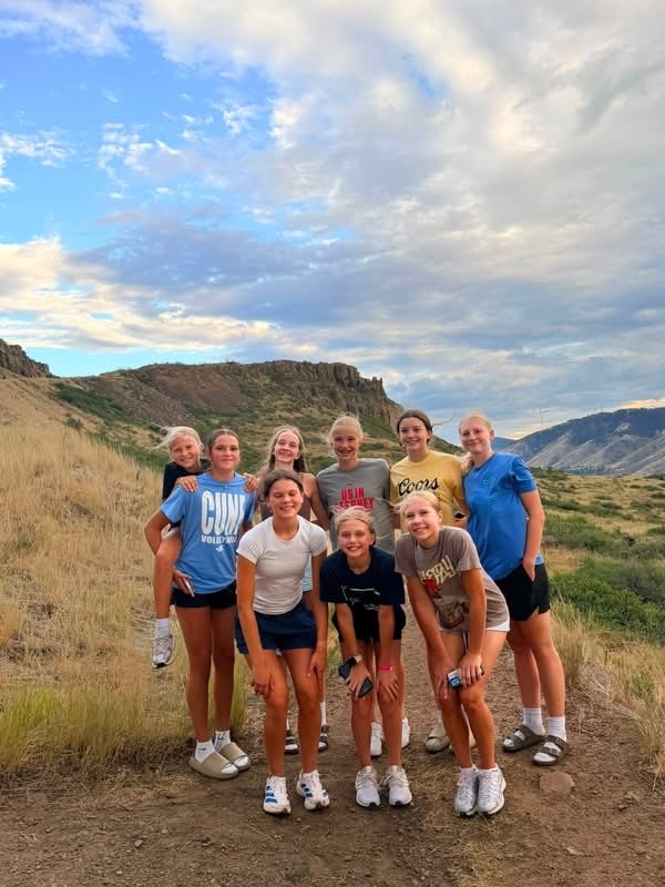 NELasersHoops's tweet photo. 14U Lasers Gold National went 5-1 at the USJN Mountain Madness tournament in Denver, CO.  They were moved to 16U bracket and went 4-1 and beat a 17U Wyoming team, 16U Texas team, 16U Colorado team, and 14U teams from New Mexico and Texas. This group will do amazing things in HS! https://t.co/Qhanl8IQce
