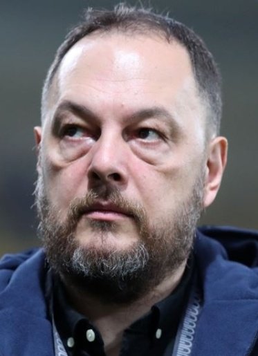 dobos21's tweet photo. Η φατσα σου όταν ψυλλιάζεσαι  ότι το αφεντικό σου είναι μπροστινός του Ηλιόπουλου.

#aekfc
#olympiacosfc https://t.co/qGP8rg5cel