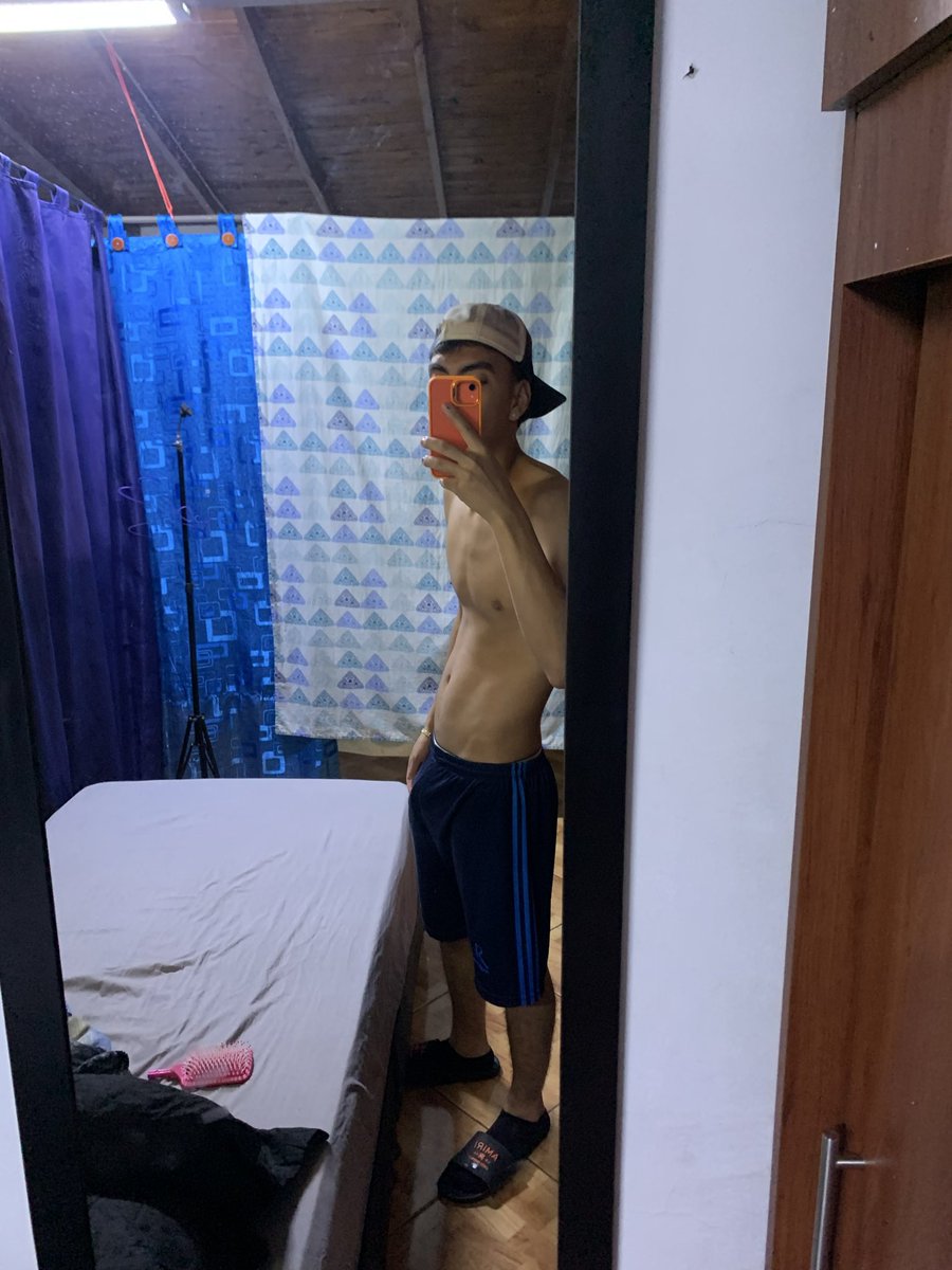 sebas1227318065's tweet photo. Buenas tardes 😃 nos seguimos 🤪🤪 https://t.co/LbFzWsKdow