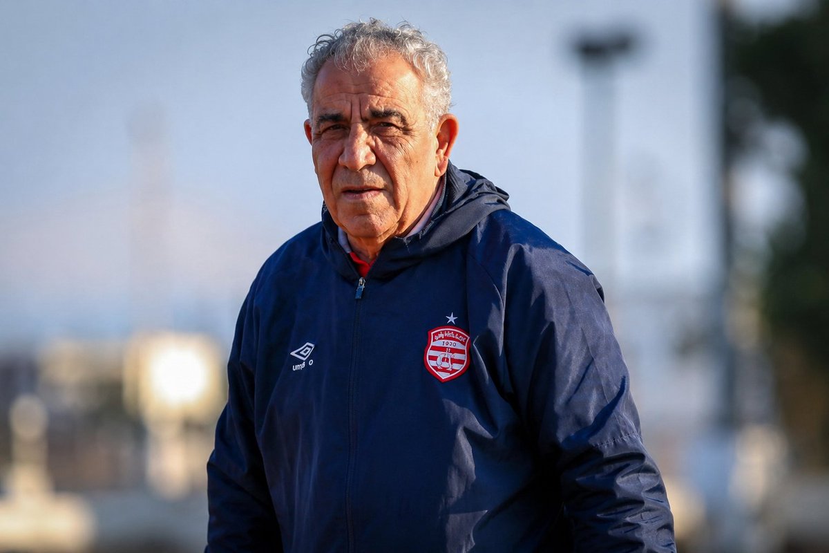 ElBigMue's tweet photo. #Libyan 🇱🇾
Faouzi Benzarti 🇹🇳 on why he left Club Africain 🇹🇳 after joining Al-Ittihad 🇱🇾:
🗣️ "I don't own buildings or properties. I have every right to fight for my financial dues and protect my interests. I want to leave something behind for my children."
💰 "Club Africain's management failed to honor its financial commitments, including my salary until the end of the season and the league title bonus."
⚽ "I asked the club to keep the core of the squad and strengthen it, but the opposite happened. I cannot take responsibility for a setback caused by decisions that were not mine."
#AlIttihadSC #ClubArficain #LibyanPL #LPL #LibyanFootball #AfricanFootball
