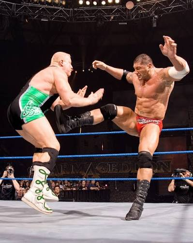 Fachapobre97's tweet photo. @tellersoprano @DanannOficial @Lavozgalactica Tienes razón, es un deporte de contacto. Vamos a jugar a un juego, adivina cuál es futbol. Te doy una pista, en el futbol se juega con una pelota. https://t.co/I2T89asMTJ