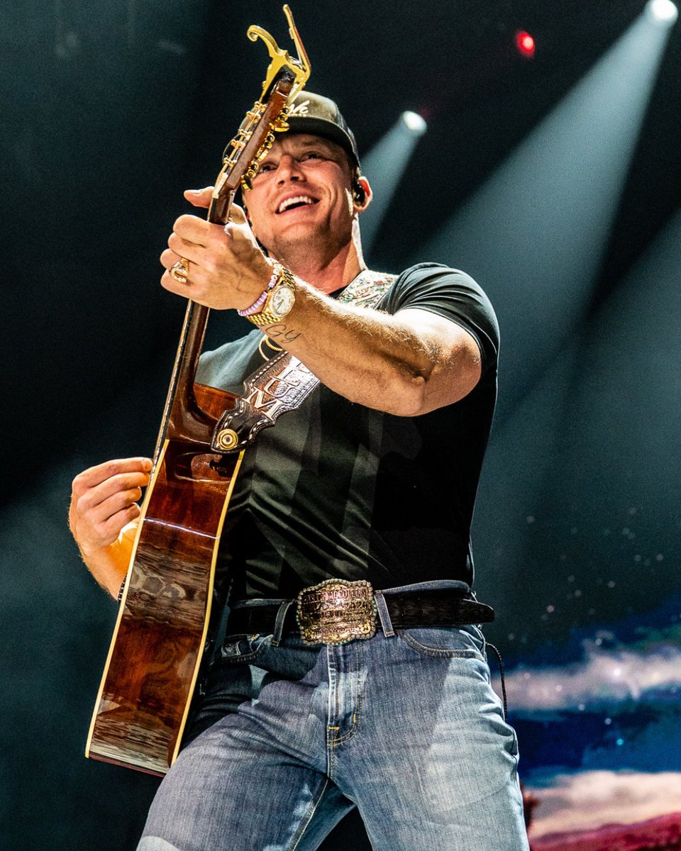 nuttercenter's tweet photo. Now presenting...your Gold Chain Cowboy: PARKER MCCOLLUM 🤠 

What an honor it was to have Parker on our stage again! Comment your favorite part of the show! 👇 https://t.co/CRnYUvsU52