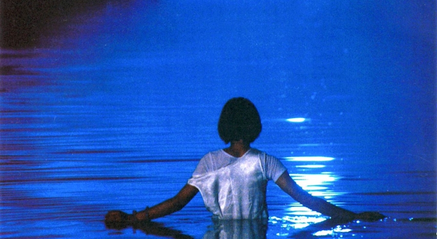 elorae_ra's tweet photo. August in the Water\水の中の八月.(1995,Gakuryu Ishii) https://t.co/JpbuE1rEGY