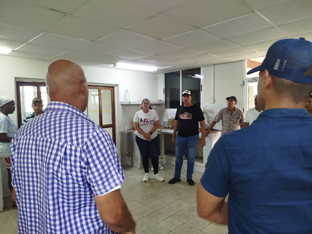 LorenzoOsbel's tweet photo. En Colombia y Amancio se recuperan espacios y lugares muy necesarios para la población #LasTunas #PorLasTunasLaVictoria #SíSePuede https://t.co/mhqQxBvxEX