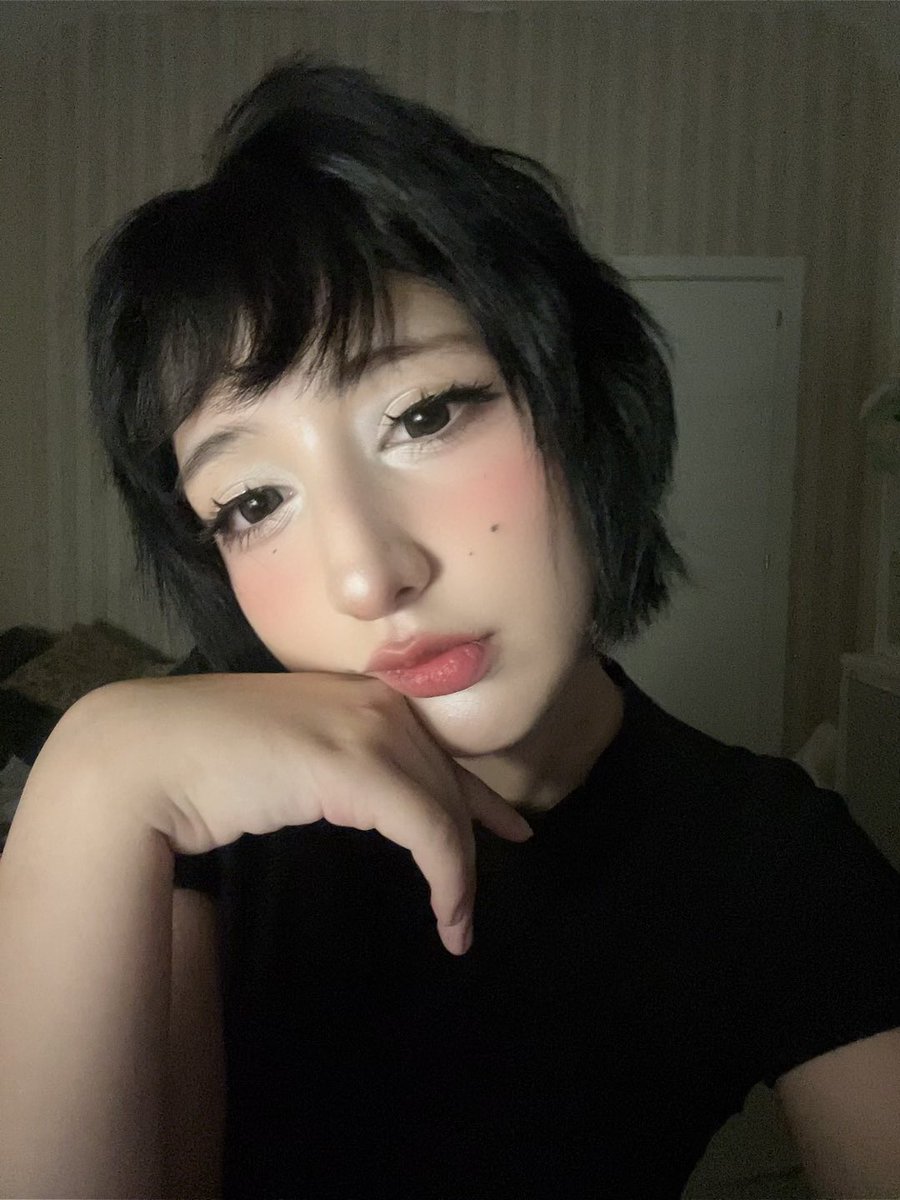 𑣲⋆ doe tweet media