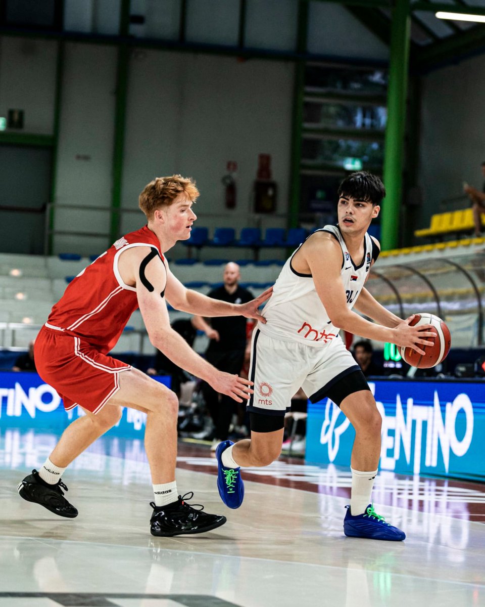 SportalSrbija's tweet photo. Velika borba, a onda prava reakcija Orlića! 🇷🇸🔥
Srbija je strpljivo tražila način da slomi otpor Danske, uspela u završnici treće deonice, a potom u poslednjoj četvrtini kontrolisala ritam utakmice.
Bravo, momci! 💪🏼
📸 FIBA
#srbija #kosarka #kss https://t.co/0hYOcKVNOp
