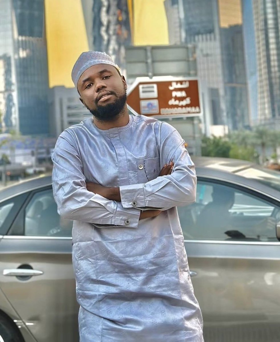 muhd_cash's tweet photo. Akwai mutane huɗu da ya kamata ka kula da su a rayuwar ka Na Har Abada Sannan Karka sake kai wasa dasu..

Na farko Wanda yake tare da kai lokacin da ba ka da komai Shi ne ya fi cancantar kasancewa tare da kai idan Allah Ya buɗe maka Kofar samu 

Na biyu Wanda yake gaya maka gaskiya ko da ba ta yi maka daɗi ba Irin wannan mutum yana son gyaranka ne, ba wai Yana so ya bakanta maka ba 

Na uku Wanda yake farin ciki idan ka yi nasara. Ba ya jin kishinka, yana yi maka fatan alheri

Na huɗu Wanda yake tuna ka a cikin addu’arsa ba tare da ka sani ba  Wannan ni’ima ce da ba a iya saya da kuɗi Cikin Abokai 

Ka tuna Ba yawan mutanen da ke kewaye da kai ne yake nuna ƙimarka ba ko  Ingancin mutanen da kake tare da su ne yake gina rayuwarka ba 

Allah Ya haɗa mu da mutanen kirki, Ya ba mu zuciyar da za ta ƙaunaci alheri ga kowa Cikin Amunci 👏🏼