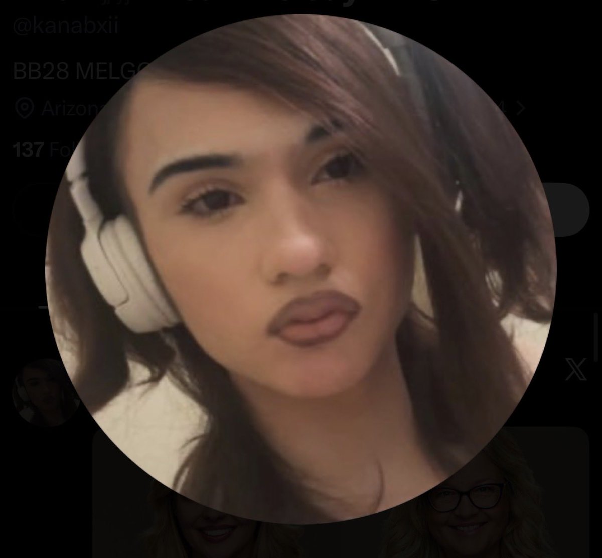 randoflopmess's tweet photo. @kanabxii why is amanda todd telling me to sh 😭 https://t.co/dpsaEiDChs