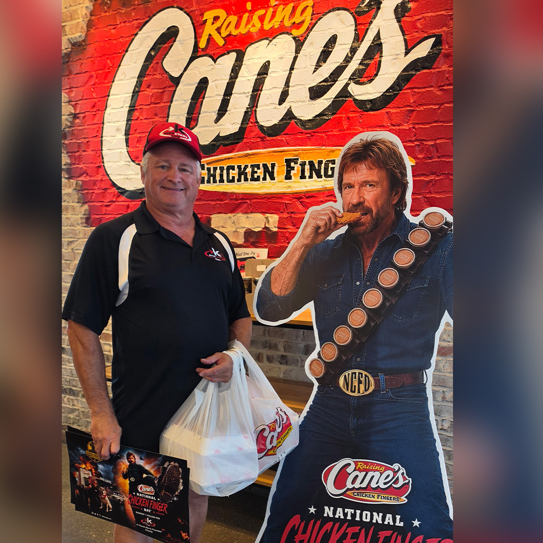 KICKSTART_KIDS's tweet photo. National Chicken Finger Day is HERE! 🥋 Celebrate with Raising Cane's today—every Box Combo purchased donates $1 to Kickstart Kids, helping us reach our $1 million goal for the Kickstart Kids Endowment. ❤️
#ChuckYeah #ChuckNorrisApproved #CharacterThroughKarate #KickstartKids https://t.co/sKmSEKEr66