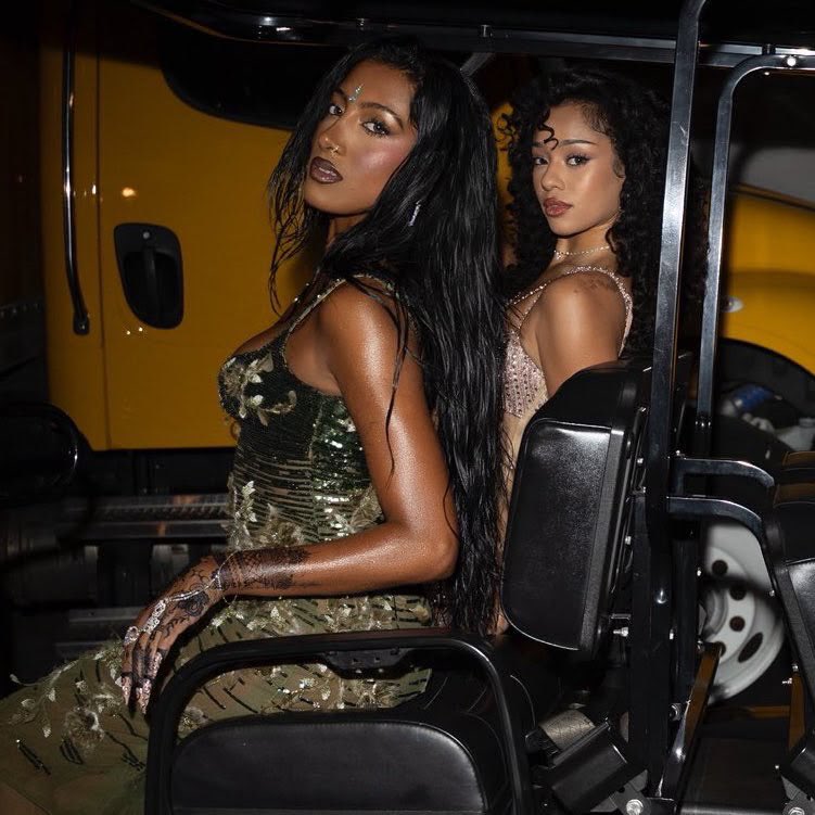addictedlara's tweet photo. they were something so serious https://t.co/4GLAs3mNPL