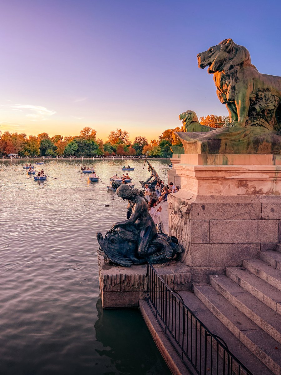 Visita_Madrid's tweet photo. El Estanque Grande, el Monumento a Alfonso XII la Rosaleda o la Fuente del Ángel Caído son solo algunas de las paradas que esconde El Retiro. ¿Por cuál empezarías?
 
#Madrid #VisitMadrid #Spain https://t.co/8j7xWNZZ05