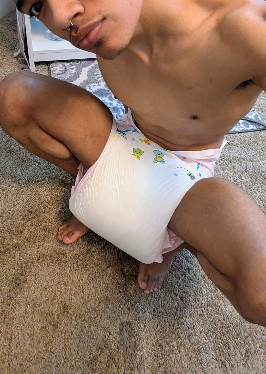 DiaperboyAz's tweet photo. Double soaked diaper 
#abdl #abdlboy #diaper #diapers #diaperboy #wetdiaper #diaperlover #gaydiaper #gaydiaperboy #gayabdl https://t.co/9rRQfOAR7Z