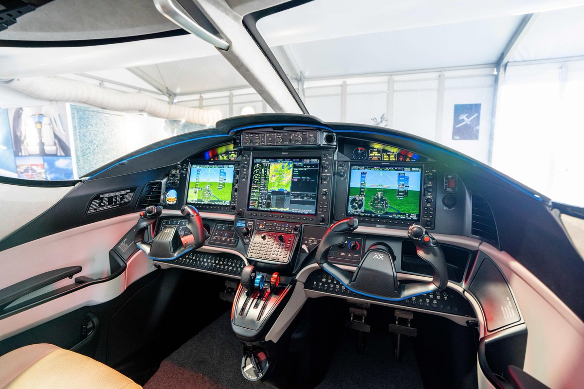 GarminAviation's tweet photo. Look at this G1000 NXi + Autoland-equipped @EpicAircraft E1000 AX from Oshkosh 😎💙

#OSH26 https://t.co/bNHxGlGx3o