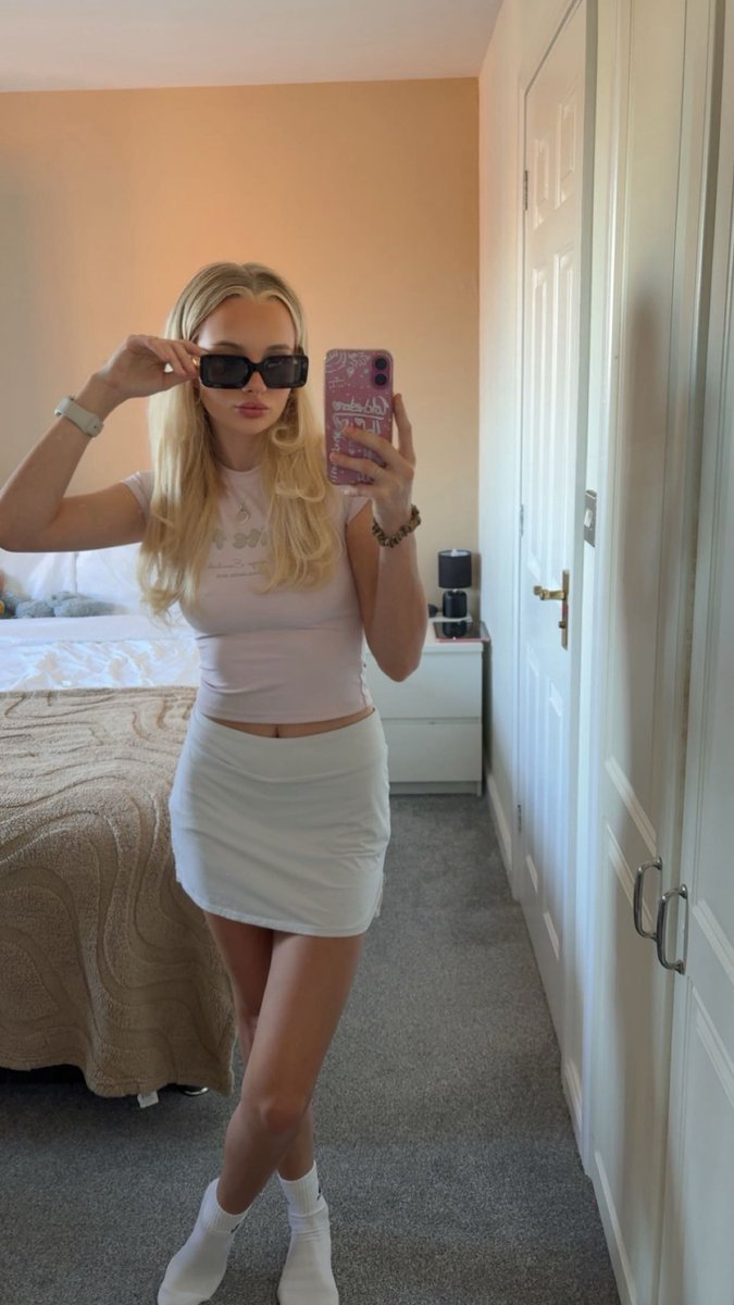 Goddess05Olivia's tweet photo. i’m feeling greedy https://t.co/XcxZtSkGek