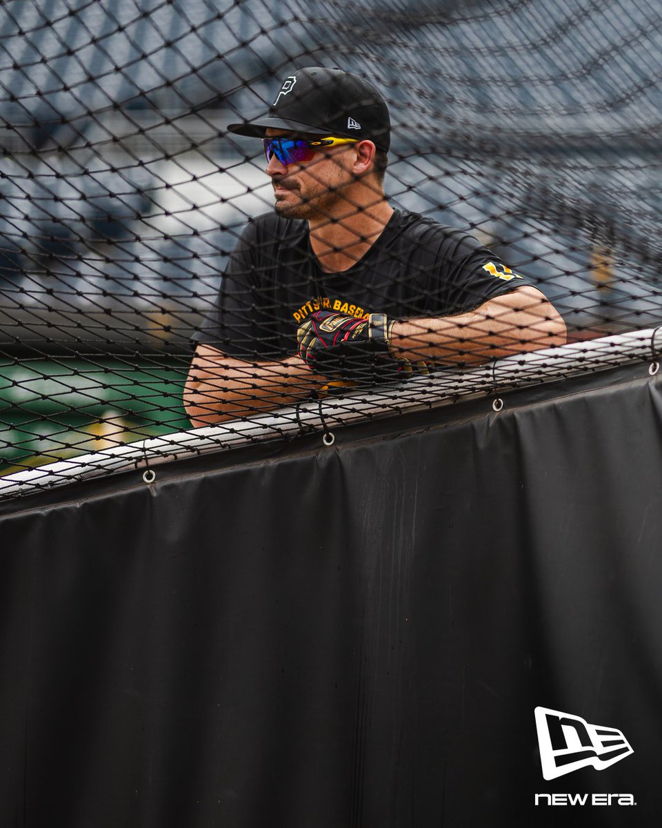 Pirates's tweet photo. BP with the newest Bucco! 

@NewEraCap https://t.co/cqBRijqH1v