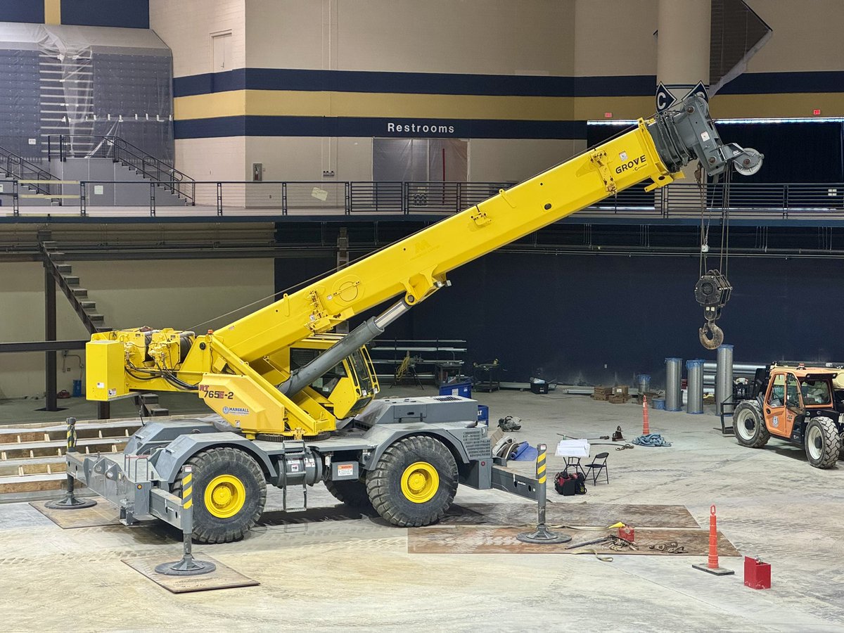 MSURacers's tweet photo. Progress report inside the Bank 🚧

#GoRacers🏇 https://t.co/kvFXf26qB9