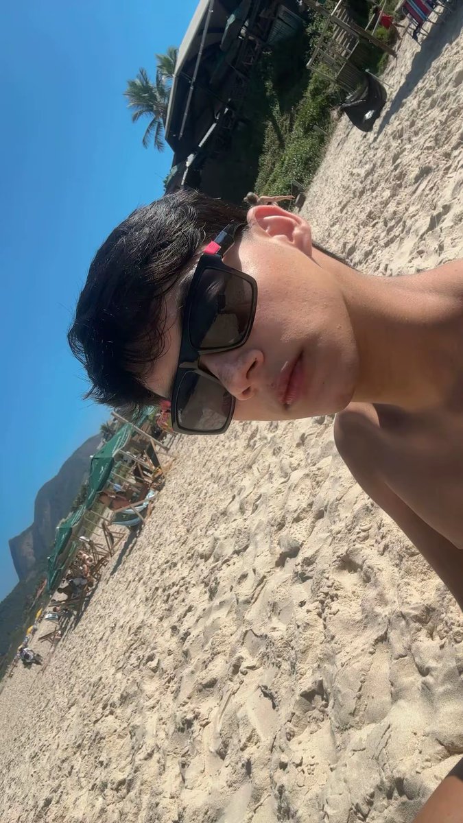 wes tweet media
