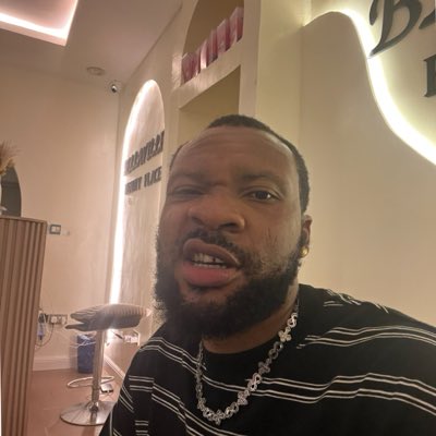 iamdavebeker's tweet photo. #NewProfilePic https://t.co/KxTIiQCz91