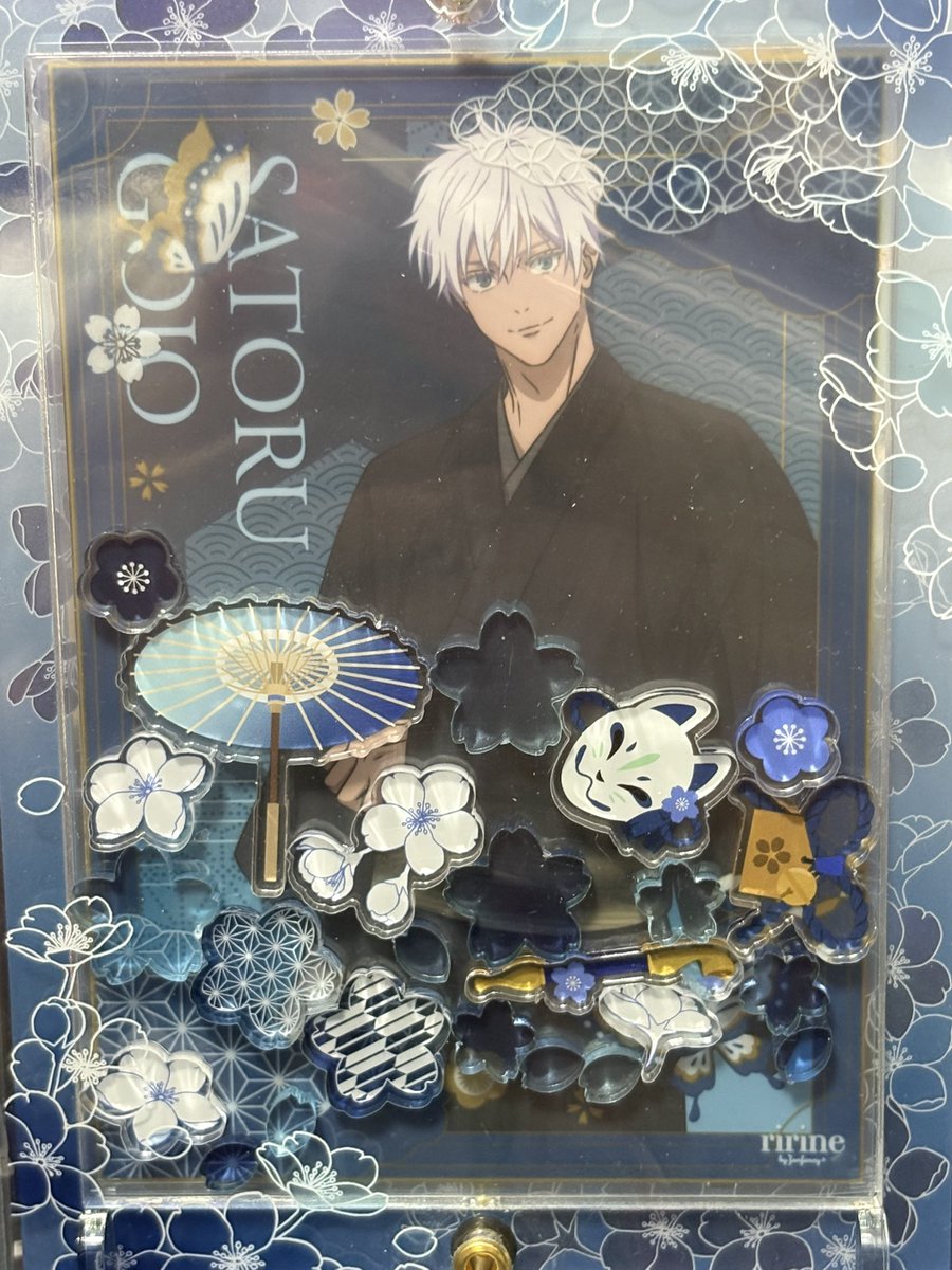 kikyou_kaoru's tweet photo. fukuyaの硬質ケース フォトサイズ 桜 空色が完売したので、アクリルフレームを買ってこうにしたww https://t.co/lsuNQO9BrB