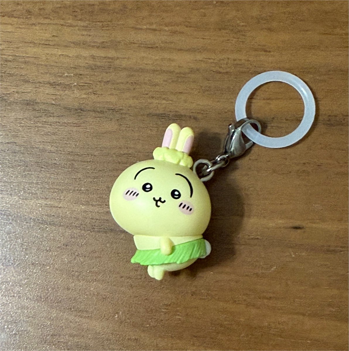 sb_vo_rs's tweet photo. 【交換】映画ちいかわ　入場特典 
人魚の島のひみつ　めじるしチャーム

譲 : うさぎ(注:開封済み)

求 : ちいかわ

千葉県内にて手渡し交換希望　

検索外からでもお気軽にお声掛けください。
開封済みでもよろしければ交換よろしくお願いします。 https://t.co/a5OElvOEs5