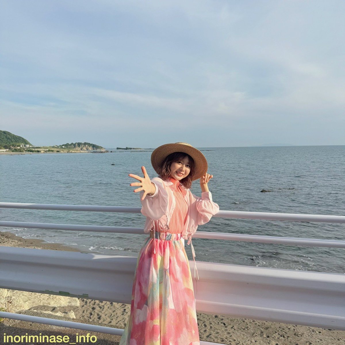inoriminase's tweet photo. #水瀬いのり「Summer Challenger」
MVオフショット公開📸🌊

暑い日が続きますが、
#サマチャレ のMVを見て
9月の野外ライブまで乗り切りましょう✊🏻

🎬https://t.co/OWGGACjAWH
🎧https://t.co/dBv9oI0lrY
🎫https://t.co/yWx45zsujv

(スタッフ) https://t.co/eVxleKeh4O