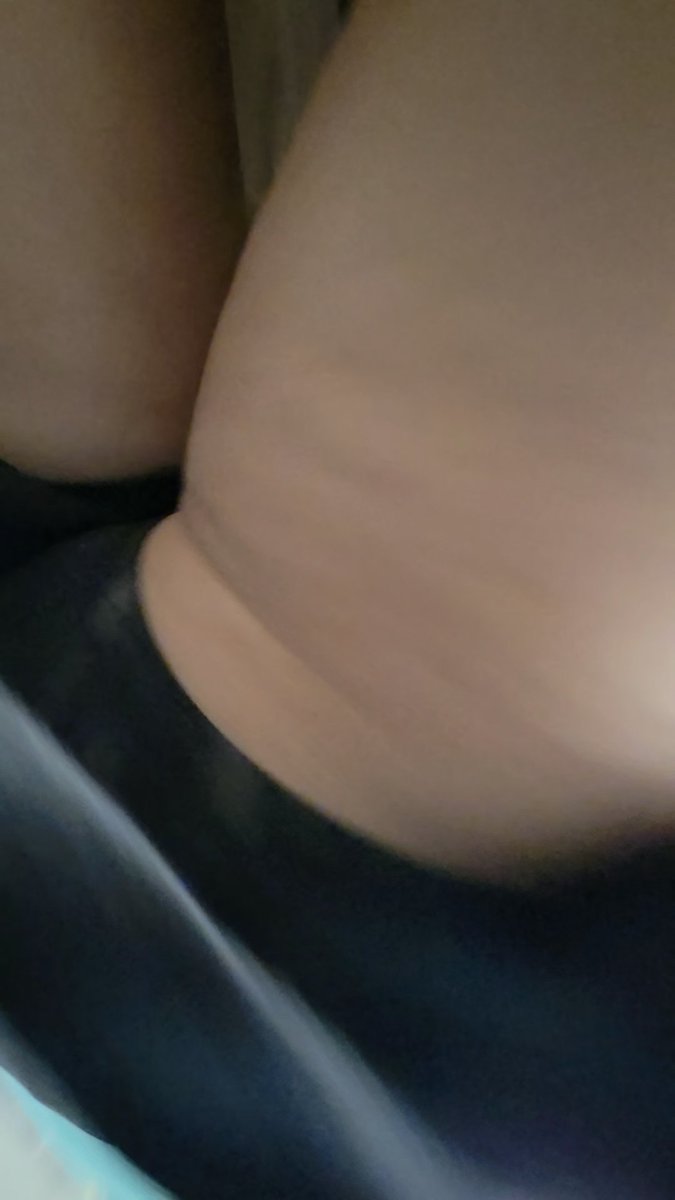 kenjishtpp's tweet photo. This fine ass white girl

#candid
#snowbunny
#creepshot https://t.co/M0AAfJV6XR